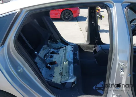 2022 Honda Accord Hybrid Sport z USA, uszkodzony, nr VIN 1HGCV3F21NA018275